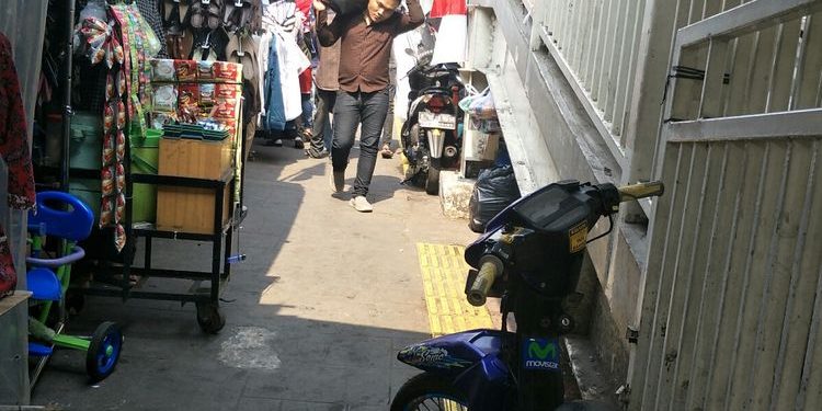 Keluhan Masyarakat Direspons, PKL Trotoar Mulai Ditertibkan