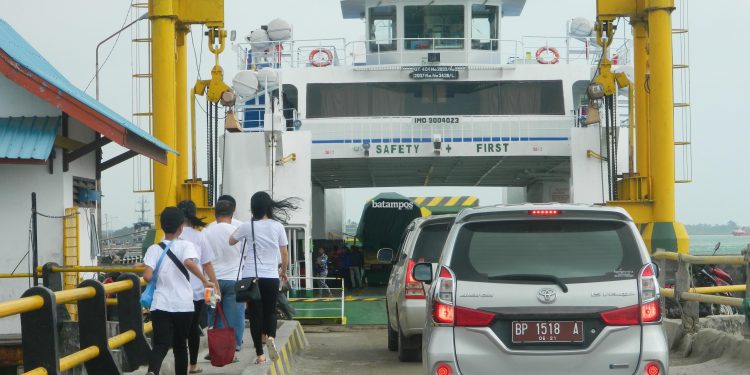 Pemkab Bengkalis Terima Keluhan Penambahan Jadwal dan Pembatasan Tonase Roro