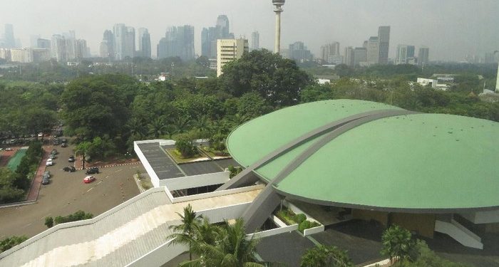 Ragam Saran Senayan saat Pam Swakarsa Diaktifkan
