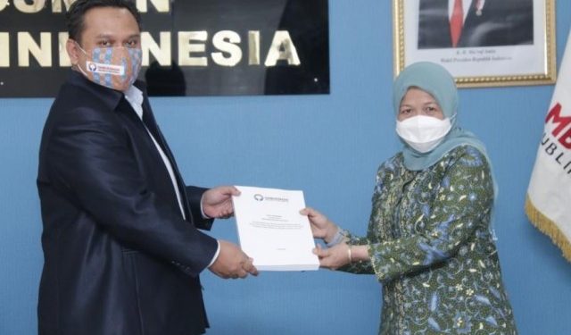 Mengacu Penilaian Ombudsman KKP Hentikan Ekspor Benih Lobster