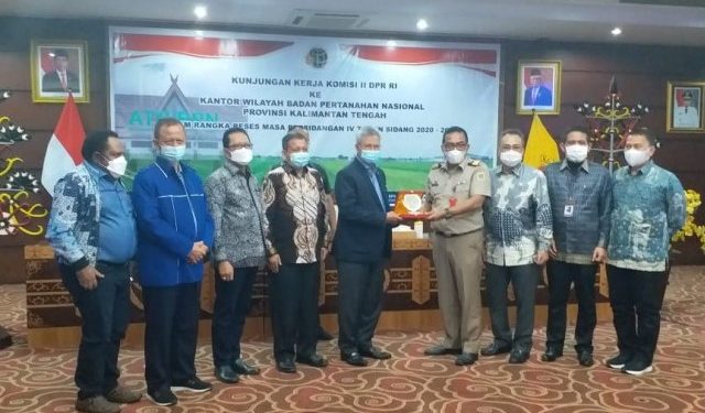 Ombudsman RI dan Komisi II DPR Melakukan Rangkaian Kunjungan Kerja ke Kalimantan Tengah