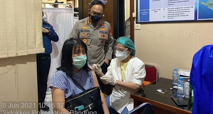 Polres Jakarta Selatan Vaksinasi 2.700 Warga