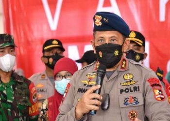 Brimob Polri Vaksinasi Ribuan Petugas Terminal hingga Ojol