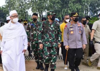 Ditarget 4.500 Orang, TNI-Polri Gelar Vaksinasi Massal Bareng Islam Rabithah Alawiyah di Cibis Park