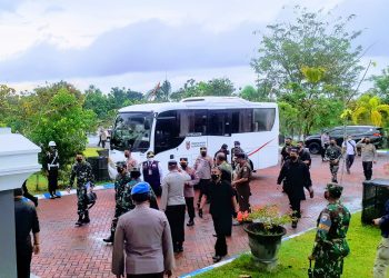 Kunker ke Kalsel, Panglima TNI dan Kapolri Berikan Arahan Penanganan Covid-19