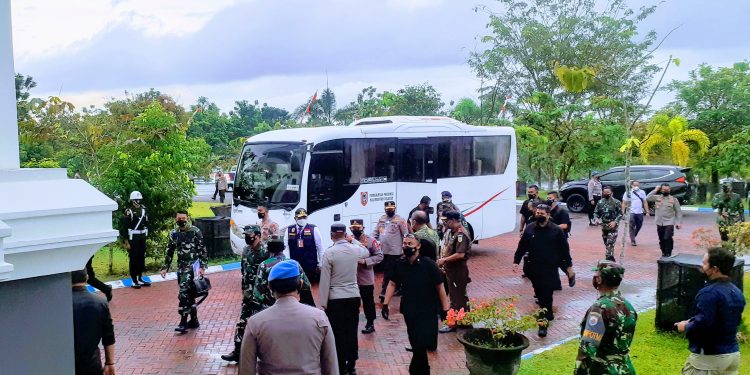 Kunker ke Kalsel, Panglima TNI dan Kapolri Berikan Arahan Penanganan Covid-19