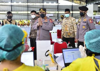 Tinjau SVMI di UI, Kapolri: Hilangkan Perbedaan Bersatu Lawan Covid-19