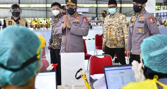 Tinjau SVMI di UI, Kapolri: Hilangkan Perbedaan Bersatu Lawan Covid-19