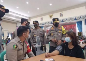 Kakorlantas Polri tinjau gerai vaksinasi pengemudi di Batam