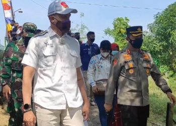 Gandeng TNI Polri, Gabungan Komunitas Gelar Baksos di Bantaran Sungai Bengawan Solo