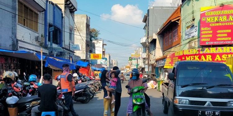 Perpanjangan PPKM: Di Jawa Hanya Kabupaten Tasikmalaya yang Terapkan Level 2