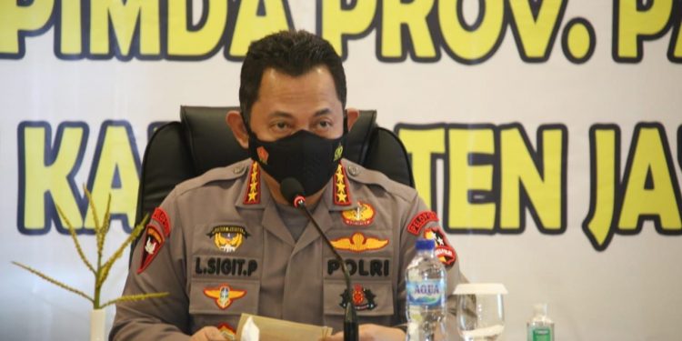 Pimpin Rapat Forkopimda Jayapura, Kapolri Tekankan Kesiapan PON dan Penanganan Covid-19
