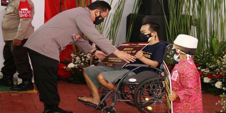 Kapolri Minta Jajaran Gelorakan Slogan Pakai Masker dan Vaksinasi