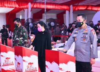 Kapolri Sigit: Terus Kerja Keras Tanggulangi Covid-19