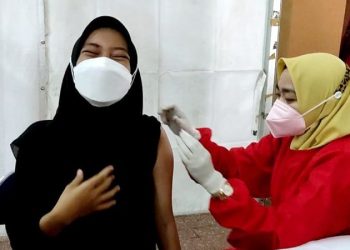 Gandeng Mahasiswa UMK, Polisi Gelar Vaksinasi Massal