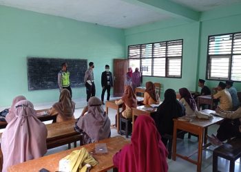 Pembelajaran Tatap Muka Dimulai, Operasi Patuh Rinjani Polres Lobar Sasar Sekolah