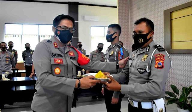 Polres Banggai Gelar Syukuran HUT Lalu Lintas Bhayangkara ke-66 Tahun 2021