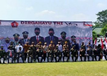 Kejutan dari Polisi untuk Brigif 16/Wira Yudha Kota Kediri di HUT ke-76 TNI