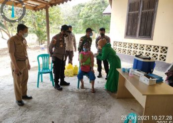 Percepatan Vaksinasi Diperbatasan, Ini Yang Dilakukan Polsek Embaloh Hulu