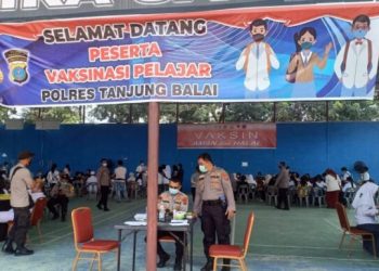 Polres Tanjung Balai Gelar Vaksinasi Polri Presisi untuk Pelajar Tingkat SMA se-Kota Tanjung Balai