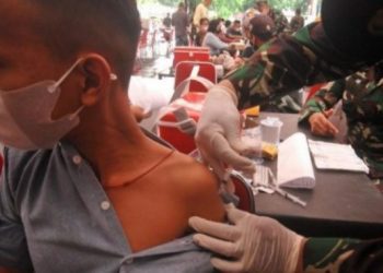 TNI-Polri percepat penanganan lewat serbuan vaksinasi di Sulawesi Utara