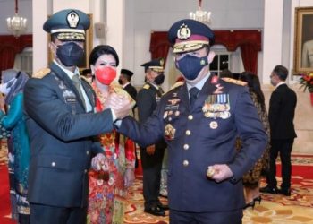 Kapolri Beri Selamat ke Jenderal Andika: Semoga Sinergi TNI-Polri Makin Kuat
