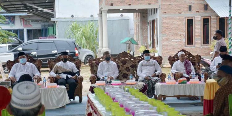 Safari Ramadan di Randangan, Bupati Saipul Jawab Keluhan Masyarakat