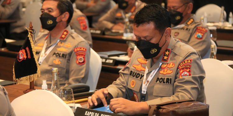 Kapolda Banten Hadiri Apel Kasatwil Polri Tahun 2021 di Bali